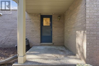 11 SOMERSET CRESCENT London South (South K) Ontario photo 37