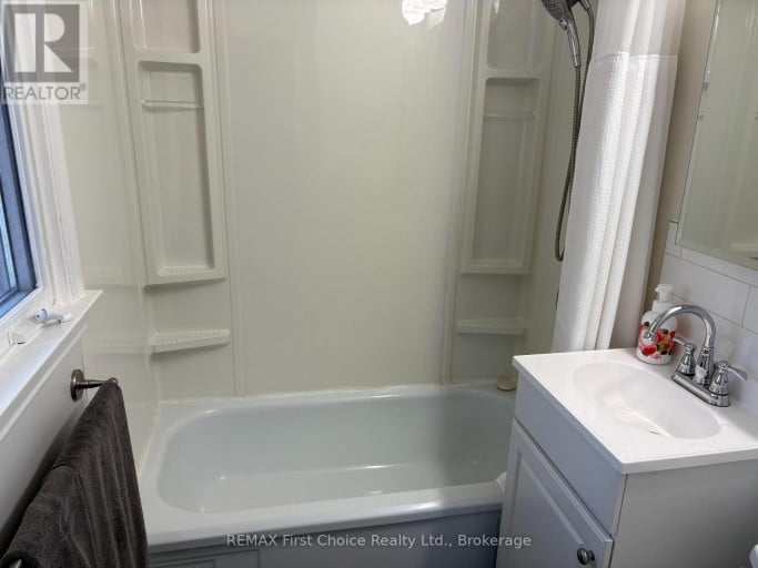 275 CHRISTINA STREET W, Thunder Bay (Westfort), Ontario, P7E4P5
