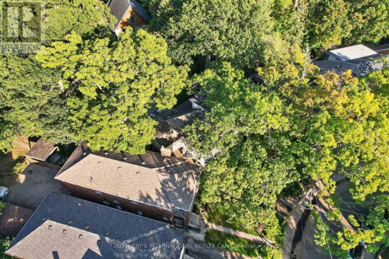 91 BRAEMORE GARDENS, Toronto (Wychwood), Ontario, M6G2C7