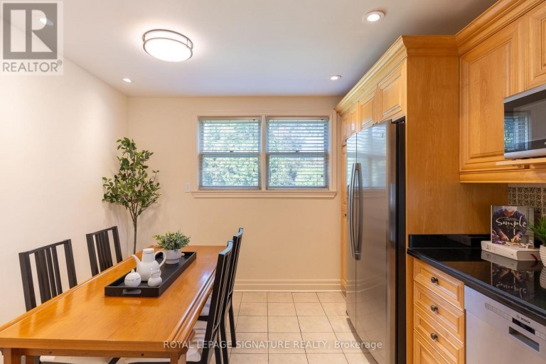 38 DANVILLE DRIVE, Toronto (St. Andrew-Windfields), Ontario, M2P1J1