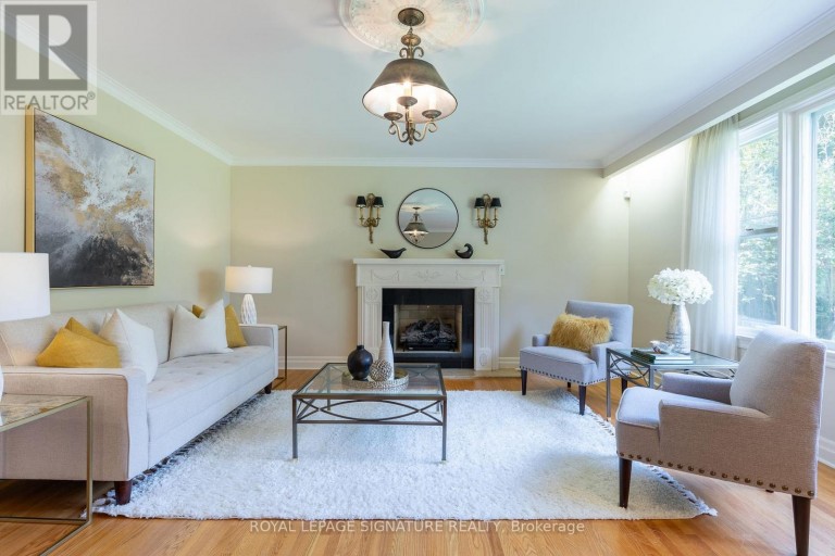 38 DANVILLE DRIVE, Toronto (St. Andrew-Windfields), Ontario, M2P1J1
