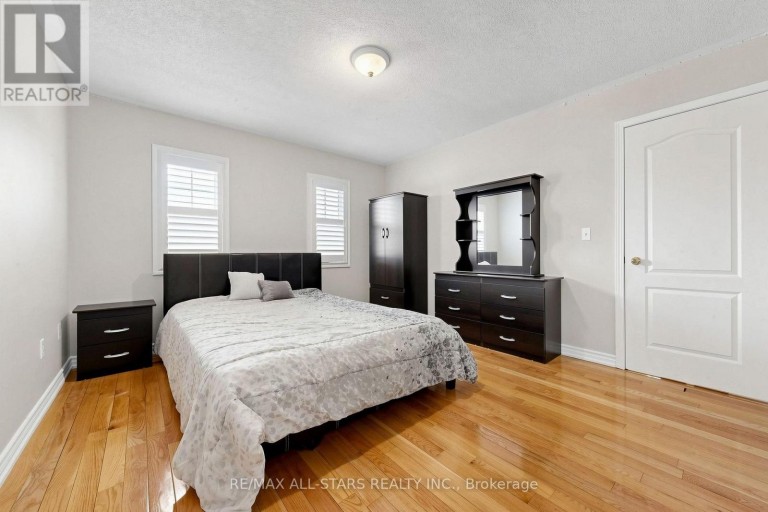 13 BOULDERBROOK DRIVE, Toronto (Rouge), Ontario, M1X2B9