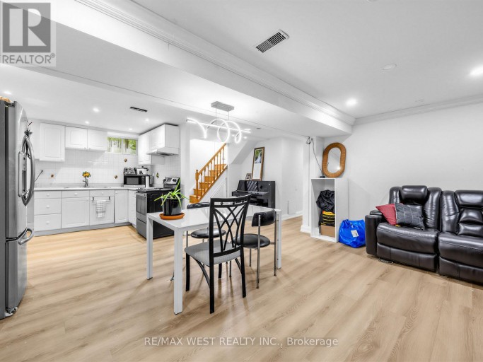 578 BELLAMY ROAD N, Toronto (Woburn), Ontario, M1H1G4