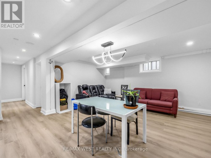 578 BELLAMY ROAD N, Toronto (Woburn), Ontario, M1H1G4