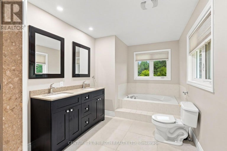 96 PENVILL TRAIL, Barrie (Ardagh), Ontario, L4N5S3
