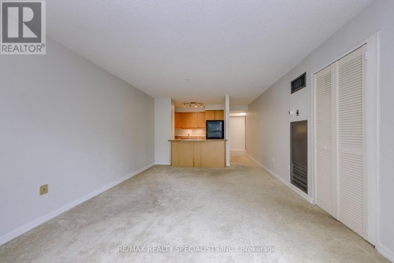 212 - 2155 BURNHAMTHORPE ROAD W, Mississauga (Erin Mills), Ontario, L5L5P4