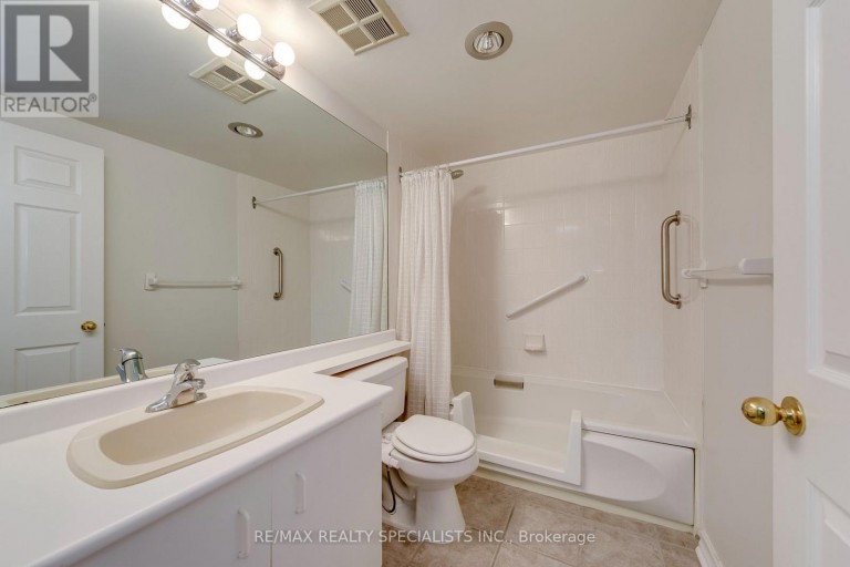 212 - 2155 BURNHAMTHORPE ROAD W, Mississauga (Erin Mills), Ontario, L5L5P4