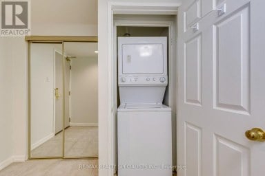 212 - 2155 BURNHAMTHORPE ROAD W Mississauga (Erin Mills) Ontario photo 29