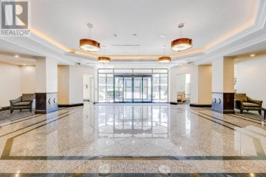 212 - 2155 BURNHAMTHORPE ROAD W Mississauga (Erin Mills) Ontario photo 4