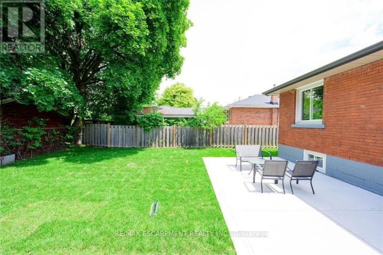 150 HOWARD AVENUE, Hamilton (Balfour), Ontario, L9A2W8