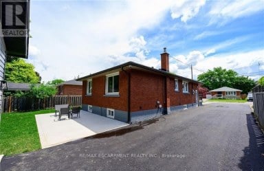 150 HOWARD AVENUE Hamilton (Balfour) Ontario photo 47