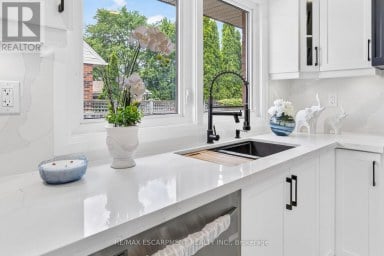 150 HOWARD AVENUE Hamilton (Balfour) Ontario photo 8