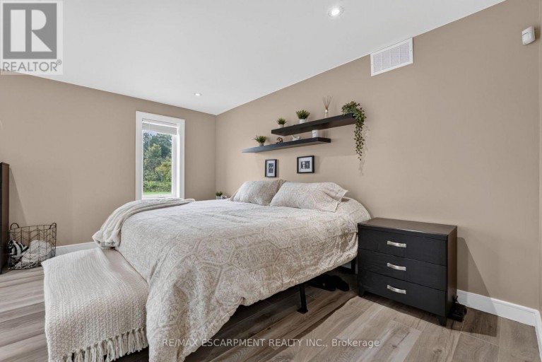 1380 EIGHTH AVENUE LOUTH, St. Catharines (Rural Eighth), Ontario, L2R6P7