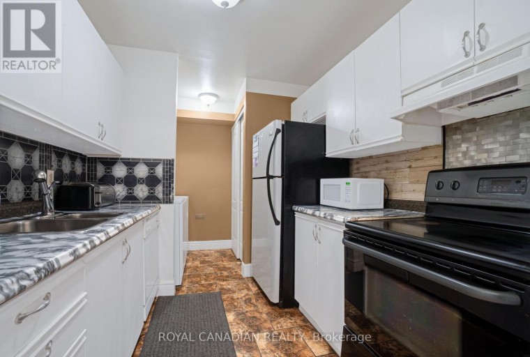 87 - 1096 JALNA BOULEVARD, London South (South X), Ontario, N6E3B8