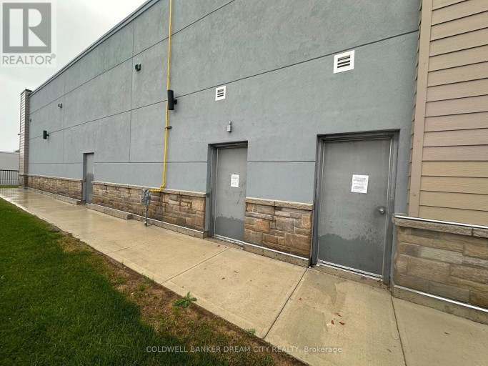 15-16 - 200 MONTCLAIR DRIVE, Woodstock (Woodstock - South), Ontario, N4V1B9