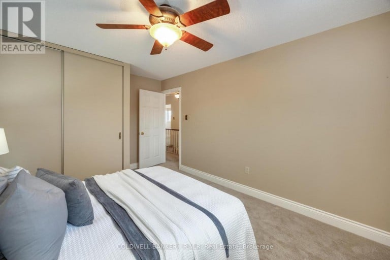 1090 THIMBLEBERRY CIRCLE, Oshawa (Eastdale), Ontario, L1K2H2