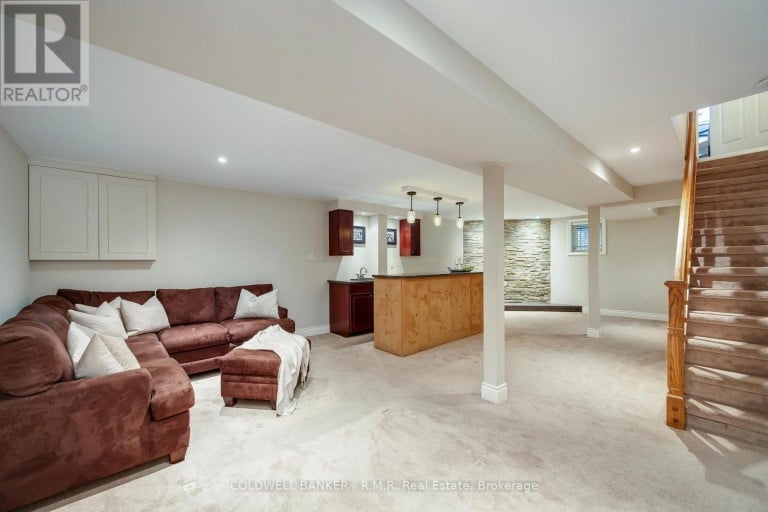 1090 THIMBLEBERRY CIRCLE, Oshawa (Eastdale), Ontario, L1K2H2