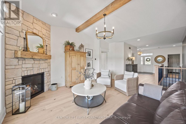 1048 SANDY SOMERVILLE DRIVE, London South (South A), Ontario, N6K5R1