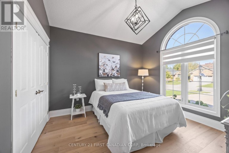 1048 SANDY SOMERVILLE DRIVE, London South (South A), Ontario, N6K5R1
