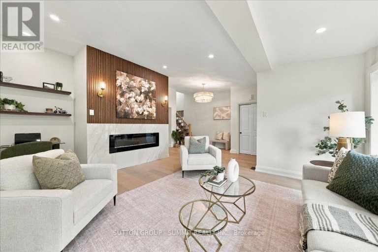 184 TORRESDALE AVENUE, Toronto (Westminster-Branson), Ontario, M2R3E4
