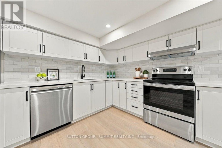 184 TORRESDALE AVENUE, Toronto (Westminster-Branson), Ontario, M2R3E4