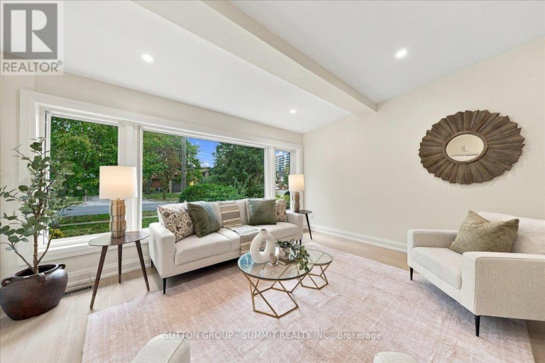 184 TORRESDALE AVENUE, Toronto (Westminster-Branson), Ontario, M2R3E4