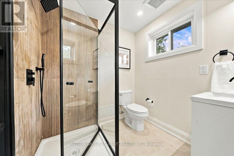 184 TORRESDALE AVENUE, Toronto (Westminster-Branson), Ontario, M2R3E4
