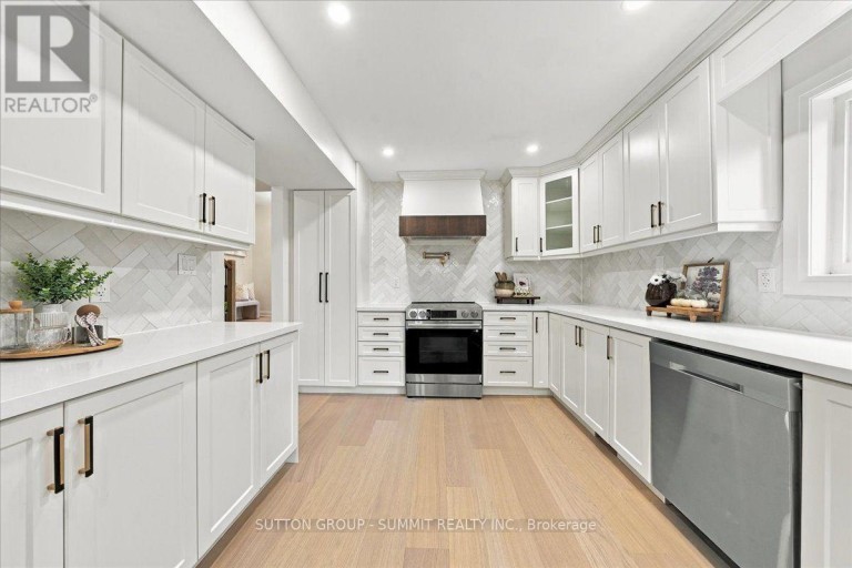 184 TORRESDALE AVENUE, Toronto (Westminster-Branson), Ontario, M2R3E4