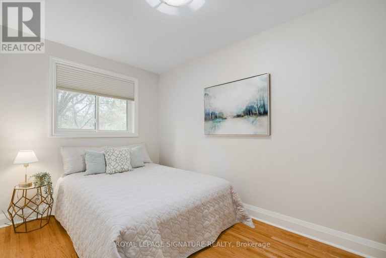 11 BELLBURY CRESCENT, Toronto (Don Valley Village), Ontario, M2J2J6