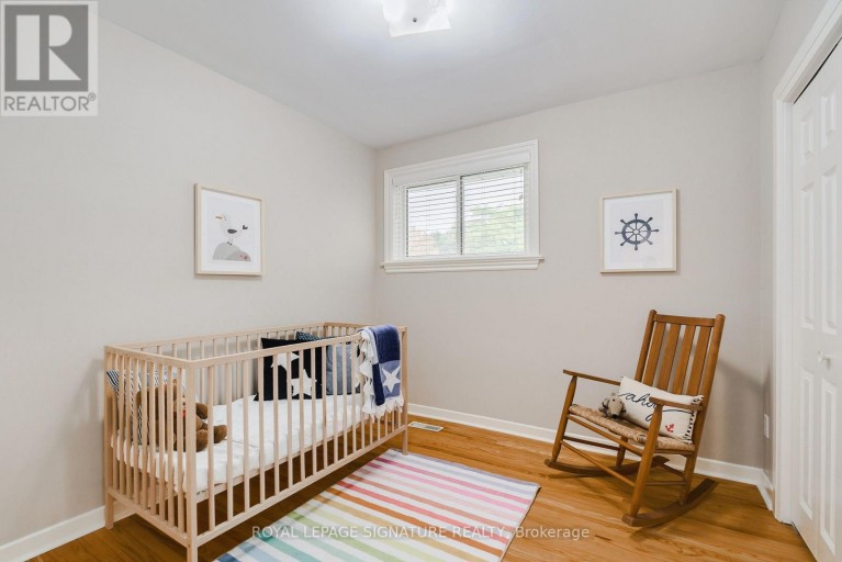 11 BELLBURY CRESCENT, Toronto (Don Valley Village), Ontario, M2J2J6