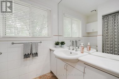 11 BELLBURY CRESCENT Toronto (Don Valley Village) Ontario photo 16