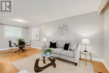 11 BELLBURY CRESCENT Toronto (Don Valley Village) Ontario photo 4