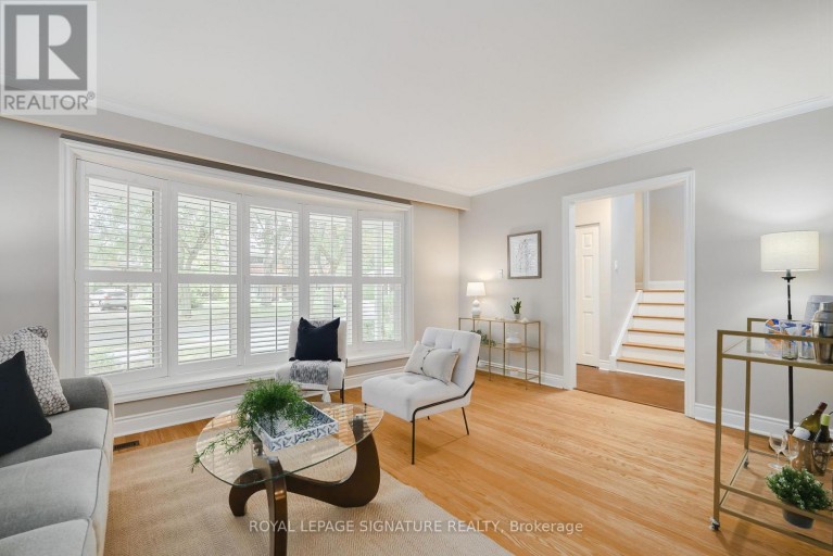 11 BELLBURY CRESCENT, Toronto (Don Valley Village), Ontario, M2J2J6