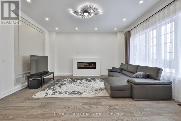 1361 BLACKMORE STREET, Innisfil (Alcona), Ontario, L9S0P3