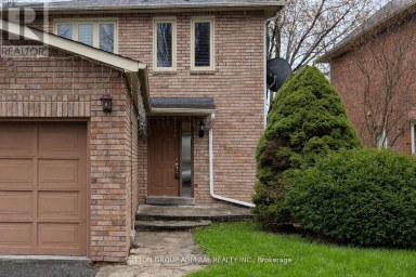 39 APRIL GARDENS Aurora (Aurora Heights) Ontario photo 2
