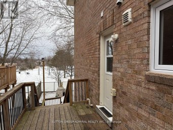 39 APRIL GARDENS Aurora (Aurora Heights) Ontario photo 37