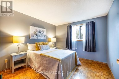 1347 MARY STREET N Oshawa (Samac) Ontario photo 18