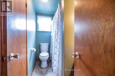 1347 MARY STREET N Oshawa (Samac) Ontario photo 28