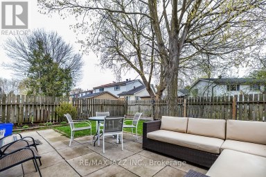 1347 MARY STREET N Oshawa (Samac) Ontario photo 36
