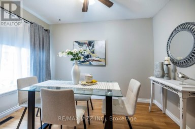 1347 MARY STREET N Oshawa (Samac) Ontario photo 4