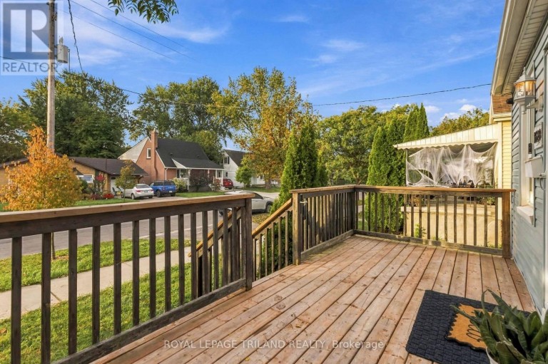 1628 CHURCHILL AVENUE, London East (East H), Ontario, N5W2K9