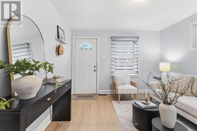 1628 CHURCHILL AVENUE, London East (East H), Ontario, N5W2K9