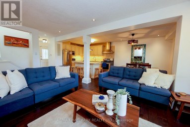 781 PAM CRESCENT Newmarket (Huron Heights-Leslie Valley) Ontario photo 5