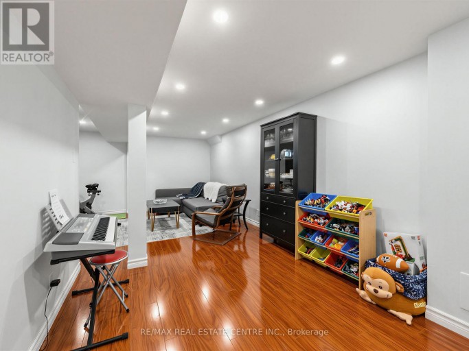 3042 PENDLETON ROAD, Mississauga (Meadowvale), Ontario, L5N7C5