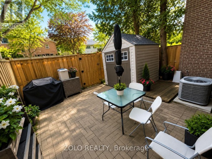 16 - 3250 THE CREDIT WOODLANDS, Mississauga (Erindale), Ontario, L5C2J6