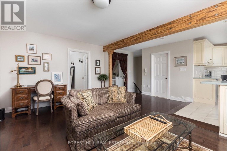 105 BALMORAL AVENUE, Toronto (Yonge-St. Clair), Ontario, M4V1J5