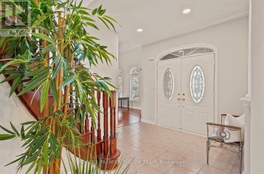 58 CALERA CRESCENT Vaughan (Sonoma Heights) Ontario photo 2
