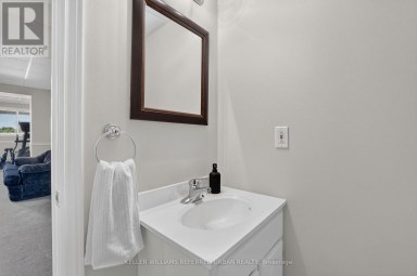 27 SUMMER VALLEY DRIVE Brampton (Snelgrove) Ontario photo 35