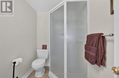 27 SUMMER VALLEY DRIVE Brampton (Snelgrove) Ontario photo 36