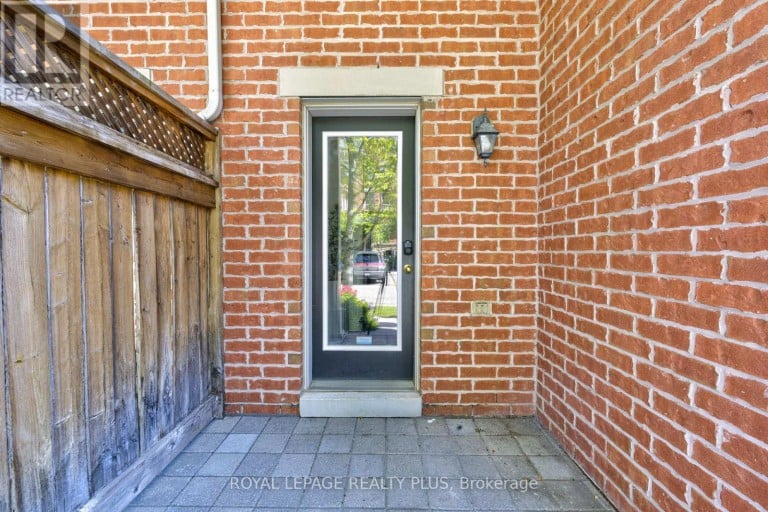 1 - 5750 TOSCA DRIVE, Mississauga (Churchill Meadows), Ontario, L5M0P7